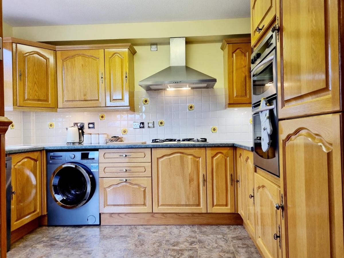 Inverness City 3 Bedroom House Free Parking Eksteriør billede