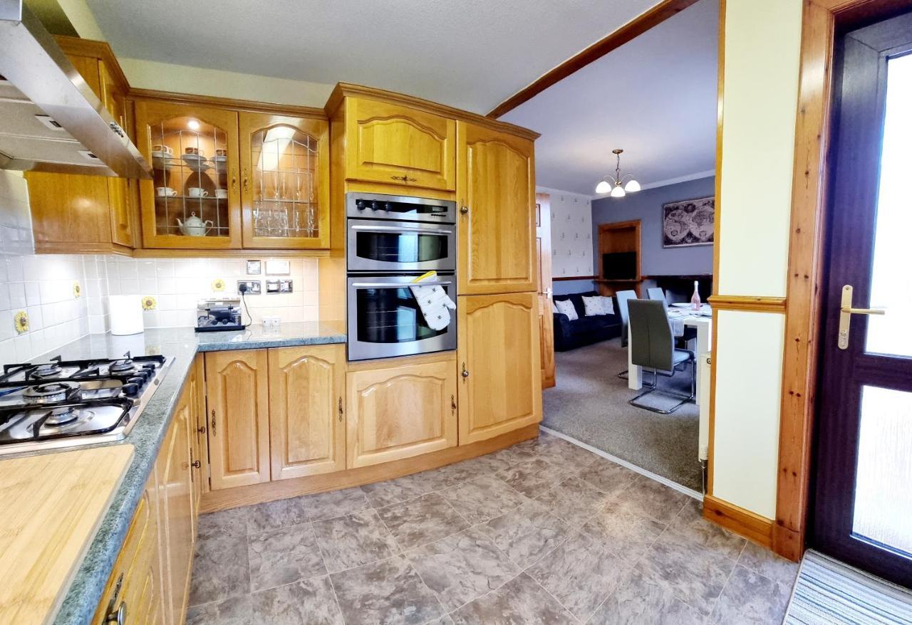 Inverness City 3 Bedroom House Free Parking Eksteriør billede
